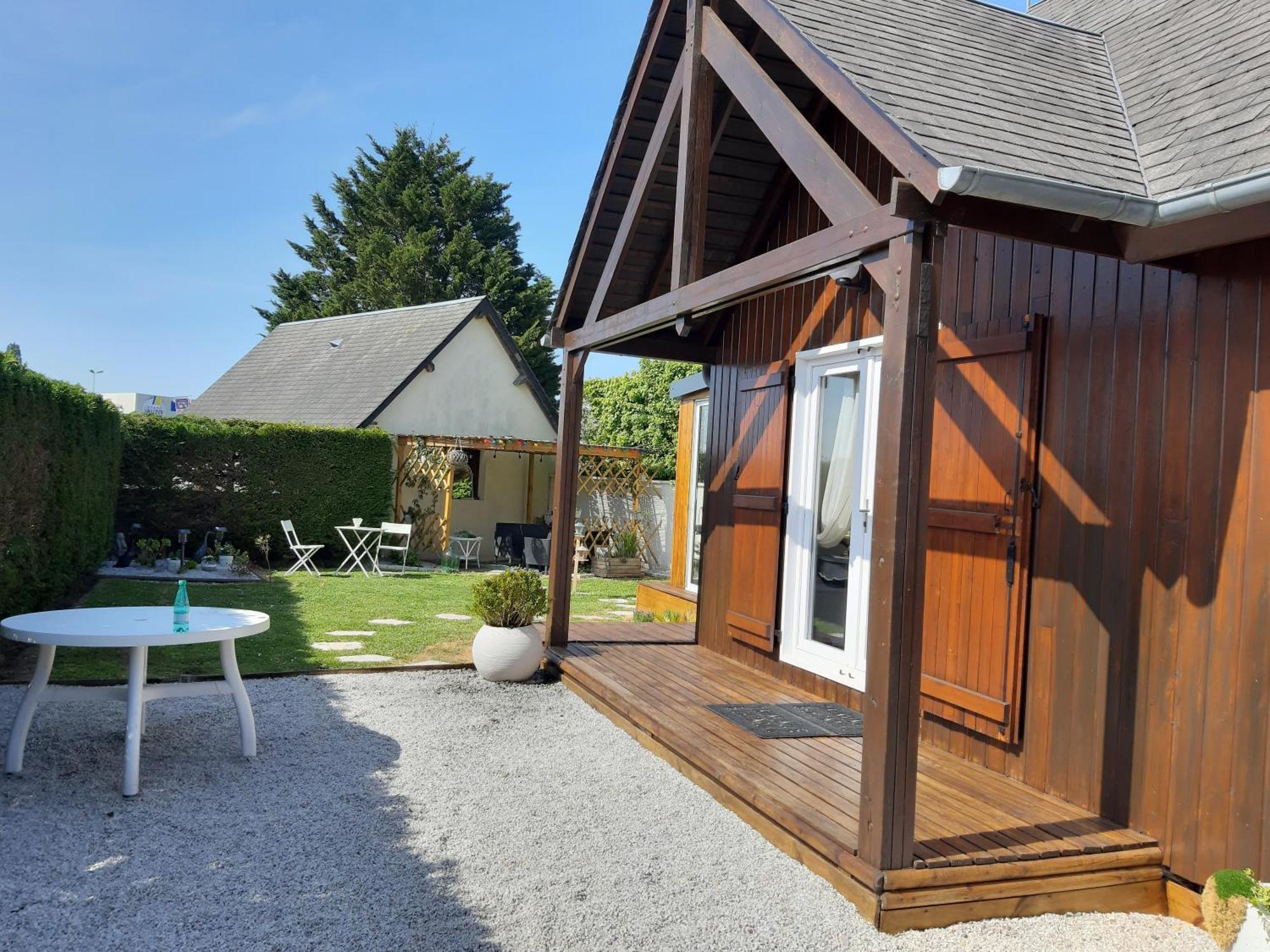 Les Chalets Fleuris Colleville-Montgomery Extérieur photo